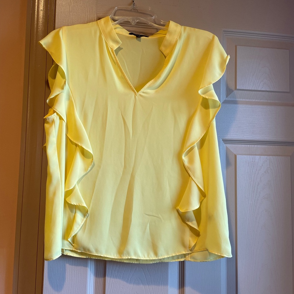 The Limited Yellow Ruffle Sleeve‎ V-Neck Women's Top, Size Medium